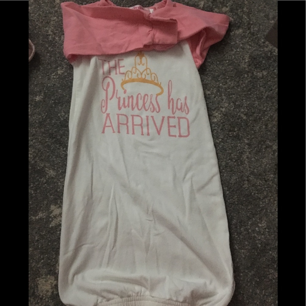 Infant sleepwear